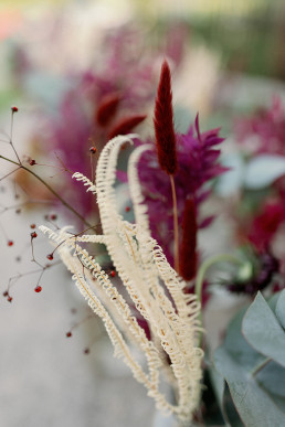 Detailaufnahme Blumen aus Brautstrauß von Ganz Unverblümt